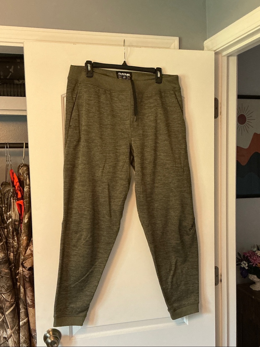 Dakine Men's Olive Heather Jogger Sweatpants